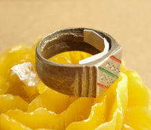 Load image into Gallery viewer, antique Tuareg elevated engraved table silver ring size 8.5, Tuareg jewelry, Sahara ring, Moroccan silver, tribal jewelry, Tuareg silver