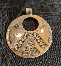 Load image into Gallery viewer, Berber Sahara Pendant 925 Silver Moroccan , Ethnic Tribal, silver Pendant, Berber Jewelry, Moroccan Pendant, Talisman Pendant