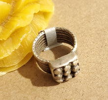 Load image into Gallery viewer, Antique Silver Ethiopian Wedding Ring size 5 tribal jewelry Hand Crafted ,Silver,Ethnic Jewelry,Tribal Jewelry