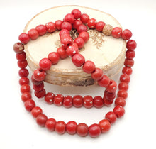 Load image into Gallery viewer, Venetian Red And White Dot Skunks, African Trade, Beads late 19th, centuries