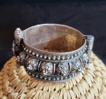 Load image into Gallery viewer, Vintage Silver Bedouin Bangle: Yemen Ethnic Tribal Jewelry