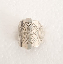 Load image into Gallery viewer, Moroccan Berber Ring: Handmade Sterling Silver Ethnic Jewelry, Size 7