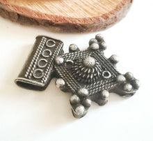 Load image into Gallery viewer, Moroccan Berber Old traditional 925 silver cross pendant,Berber Talisman,Berber Jewelry,African Jewelry,Moroccan Jewelry,Berber Ethnic,