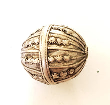 Load image into Gallery viewer, Old silver hallmarked beads from Yemen circa 1910s,Hand Crafted Silver,Ethnic Jewelry,Tribal Jewelry,