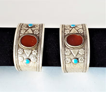 Load image into Gallery viewer, Antique Silver Bracelet Goldwashed Turkoman Tekke, Central Asia jewelry, Tribal Jewelry, Turkmen Bracelets, tribal bracelets, ethnic jewelry