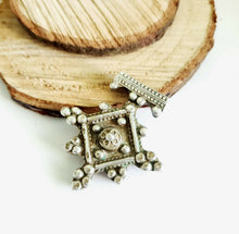 Load image into Gallery viewer, Moroccan Berber Old traditional silver cross pendant,Berber Talisman