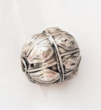 Load image into Gallery viewer, Old silver hallmarked beads from Yemen circa 1910s,Hand Crafted Silver,Ethnic Jewelry,Tribal Jewelry,