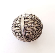 Load image into Gallery viewer, Old silver hallmarked beads from Yemen circa 1910s,Hand Crafted Silver,Ethnic Jewelry,Tribal Jewelry,