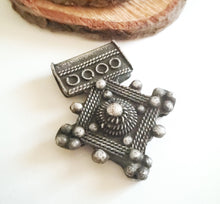 Load image into Gallery viewer, Moroccan Berber Old traditional 925 silver cross pendant,Berber Talisman,Berber Jewelry,African Jewelry,Moroccan Jewelry,Berber Ethnic,