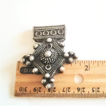 Load image into Gallery viewer, Moroccan Berber Old traditional 925 silver cross pendant,Berber Talisman,Berber Jewelry,African Jewelry,Moroccan Jewelry,Berber Ethnic,