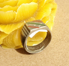 Load image into Gallery viewer, antique Tuareg elevated engraved table silver ring size 8.5, Tuareg jewelry, Sahara ring, Moroccan silver, tribal jewelry, Tuareg silver
