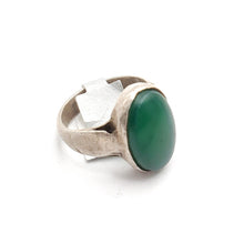 Load image into Gallery viewer, Antique Yemen Silver Ring: Tribal Wedding Jewelry, Size 7
