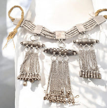 Load image into Gallery viewer, Antique Yemenite Silver Kirdan Necklace: Bedouin Islamic Jewelry

