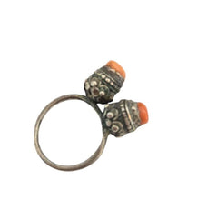 Load image into Gallery viewer, Antique Bawsani Yemen Silver Red Coral Ring - Size 7
