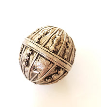 Load image into Gallery viewer, Old silver hallmarked beads from Yemen circa 1910s,Hand Crafted Silver,Ethnic Jewelry,Tribal Jewelry,
