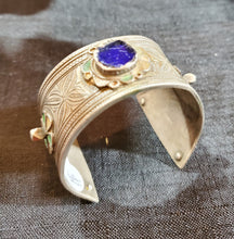 Load image into Gallery viewer, Antique SILVER Enamel Moroccan Berber Ida ou Nadif BRACELET,ethnic tribal,tribal bracelets,Moroccan jewelry,ethnic jewelry,Tuareg bracelets
