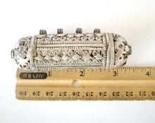 Load image into Gallery viewer, Antique Original Yemenite Jewish 'Hirz' Bawsani filigree silver pendant ,hallmarked Hirz', silver prayer Pendant,Yemen jewelry
