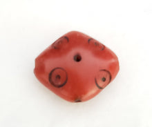 Load image into Gallery viewer, Antique Moroccan Simulated AMBER bead Phenolic resin Antiqued Amber Resin Beads, Ethnic Beads, Tribal Jewelry,Resin Beads, Amber Mala Beads,
