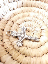 Load image into Gallery viewer, Ethiopian 925 silver cross pendant, silver cross ,silver Jewelry, Ethiopian Jewelry, Handcrafted pendant

