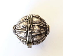 Load image into Gallery viewer, Old silver hallmarked beads from Yemen circa 1910s,Hand Crafted Silver,Ethnic Jewelry,Tribal Jewelry,
