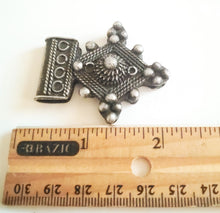 Load image into Gallery viewer, Moroccan Berber Old traditional 925 silver cross pendant,Berber Talisman,Berber Jewelry,African Jewelry,Moroccan Jewelry,Berber Ethnic,
