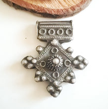 Load image into Gallery viewer, Moroccan Berber Old traditional 925 silver cross pendant,Berber Talisman,Berber Jewelry,African Jewelry,Moroccan Jewelry,Berber Ethnic,
