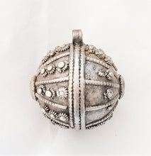 Load image into Gallery viewer, Old silver hallmarked beads from Yemen circa 1910s,Hand Crafted Silver,Ethnic Jewelry,Tribal Jewelry,
