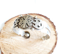 Load image into Gallery viewer, Antique Moroccan Tuareg 925 silver anklets cuff bracelet, ethnic tribal, tribal bracelets,Moroccan jewelry,ethnic jewelry,Tuareg bracelets
